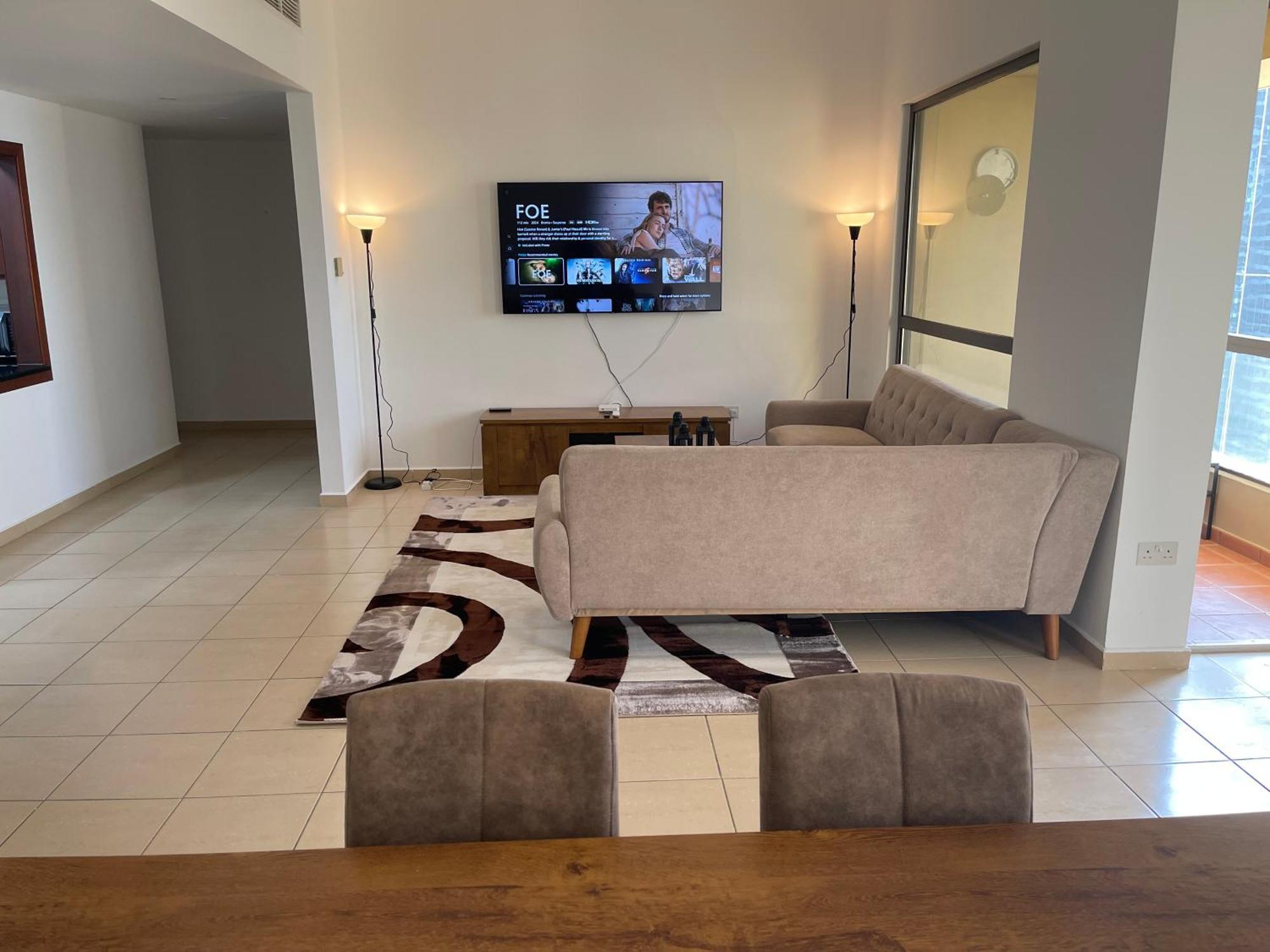 Seaview Beach Hostel Jbr - Walk To Beach - Gym - Pool - Metro Station Dubai Eksteriør billede
