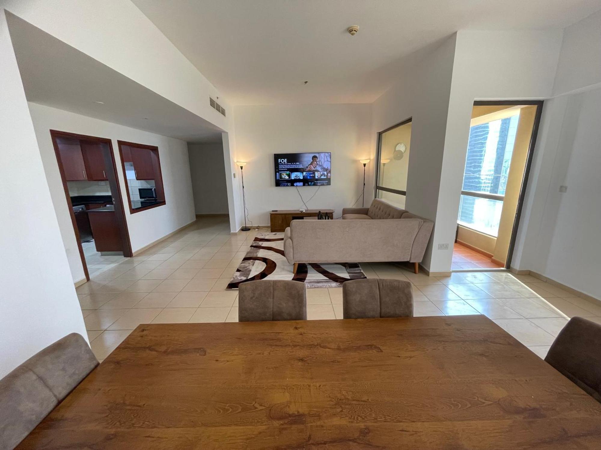Seaview Beach Hostel Jbr - Walk To Beach - Gym - Pool - Metro Station Dubai Eksteriør billede