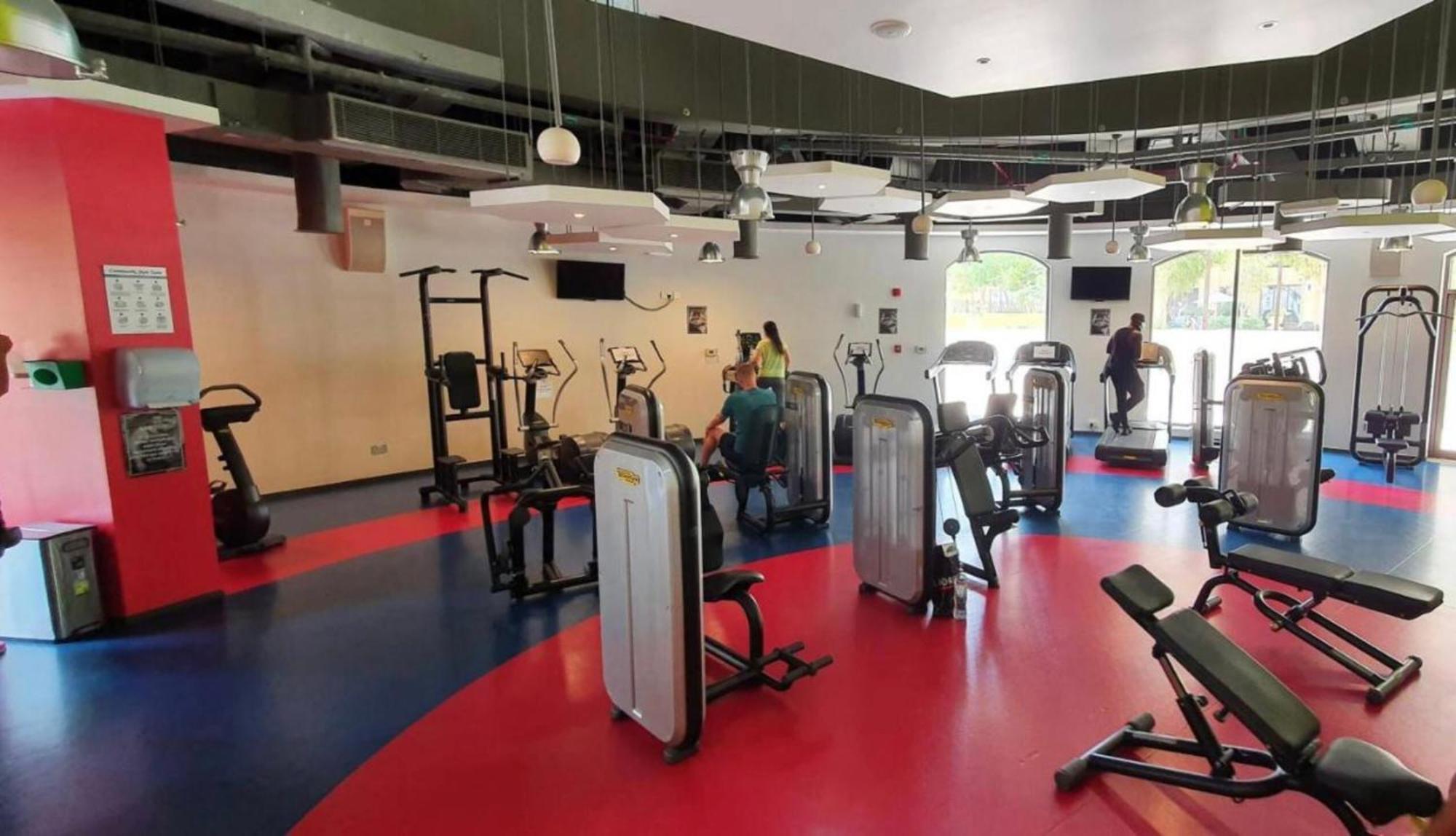 Seaview Beach Hostel Jbr - Walk To Beach - Gym - Pool - Metro Station Dubai Eksteriør billede